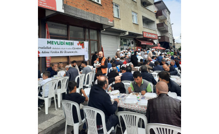 Mevlidi Nebi Ayında 2000 Kişilik Yemek İkramı